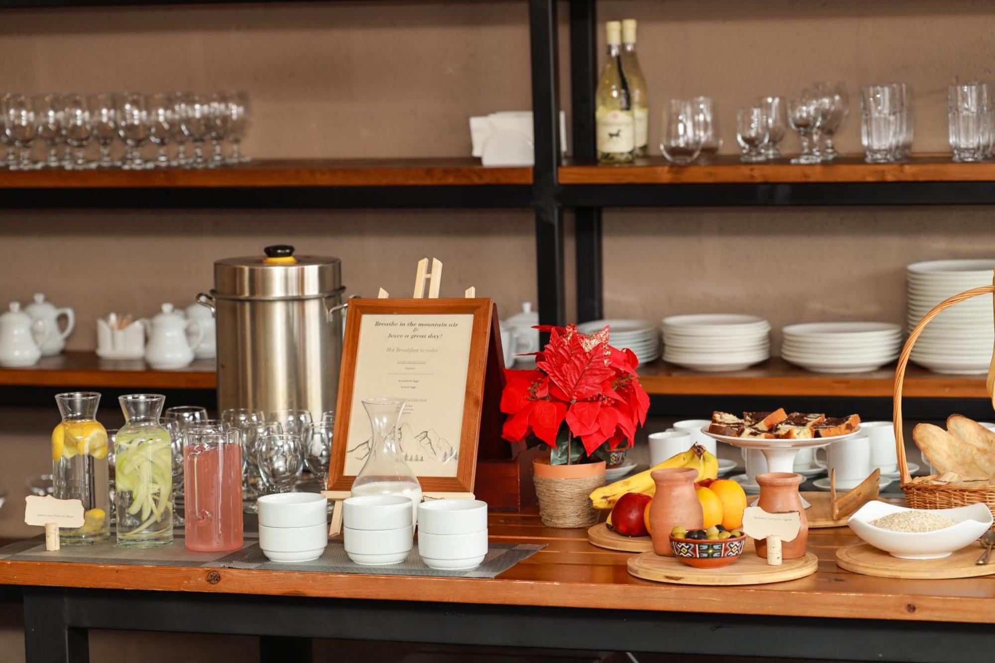 Alpine Lounge Boutique Hotel คัซเบกี ภายนอก รูปภาพ